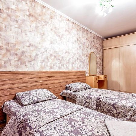 411 Lighthouse Apartments Arbat - Traveler'S Choice Almaty Esterno foto